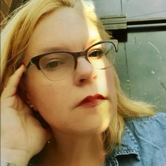 Meet your Posher, Lesa - Picture 5 of 5